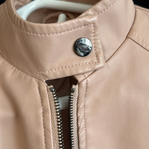 Gorgeous, bomber style, vegan leather jacket by Ela - Picture 4 of 8